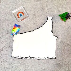 Romwe lettuce trim one shoulder top